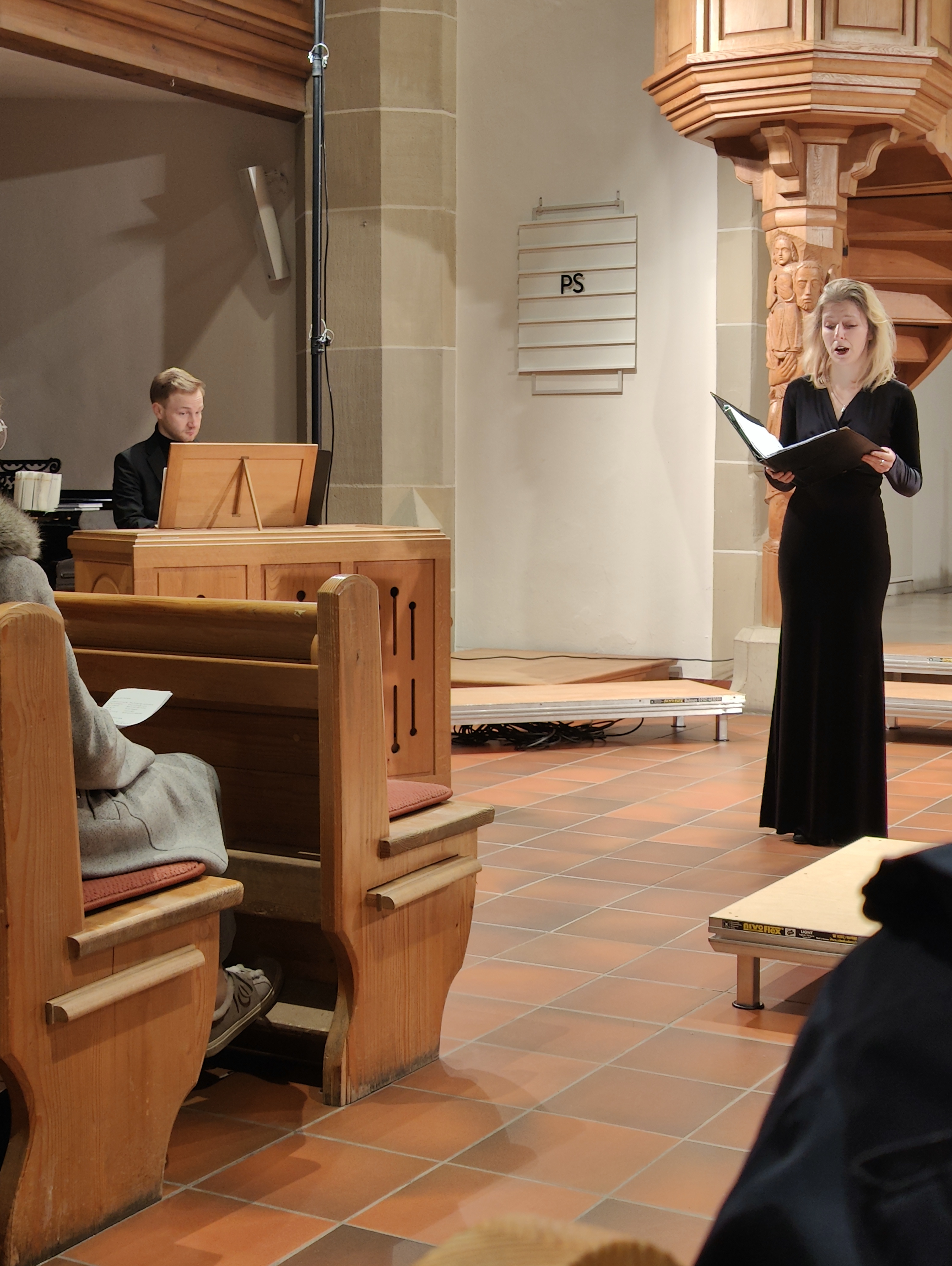 2023 11 26 cvs Trost der Welt CBurgHandy 005